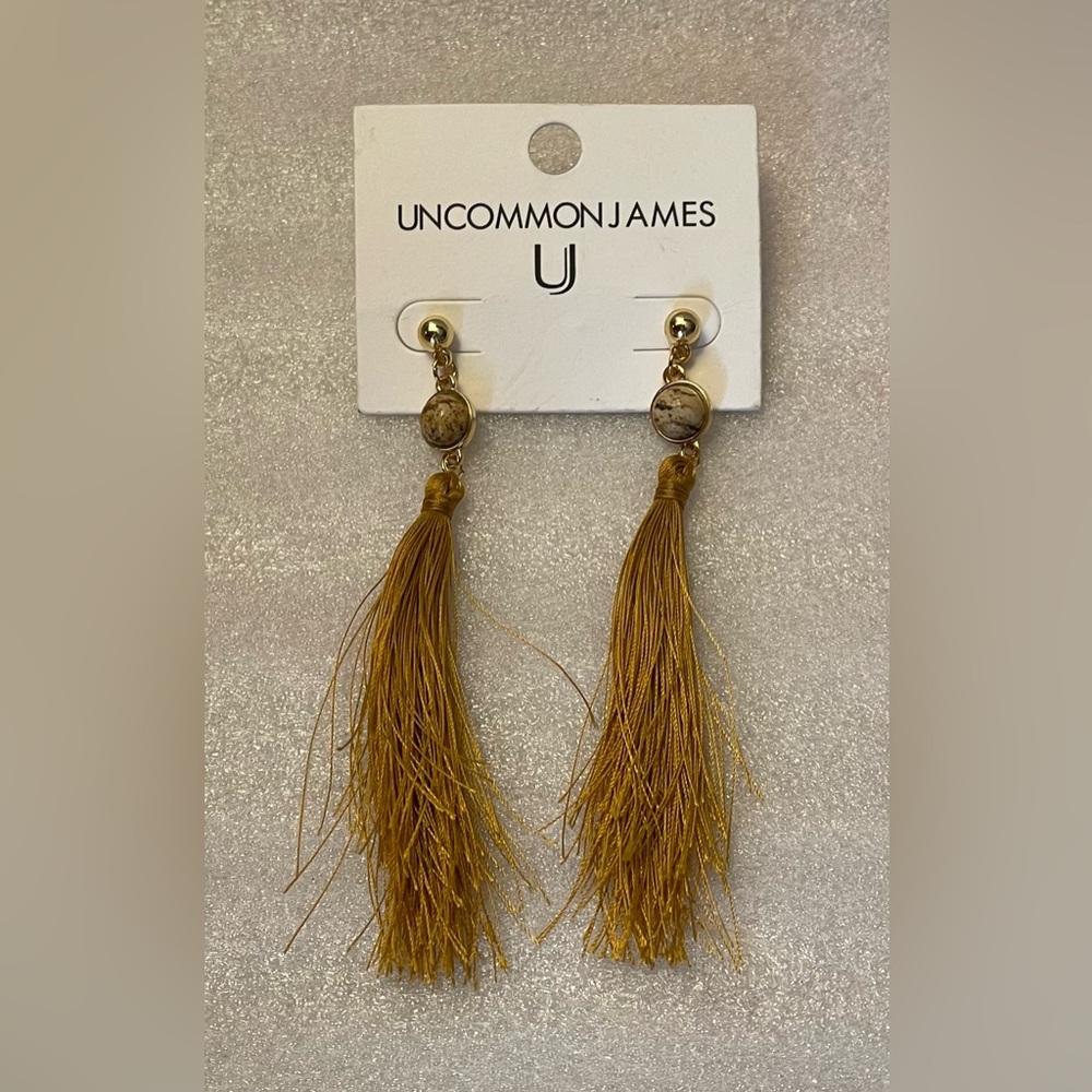 NWT Uncommon James Earrings Strawberry Fields Jasper Gold Tone Tassel Pierced 4”